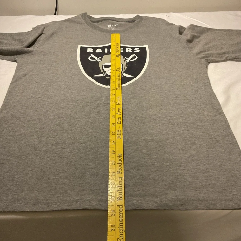 Nike NFL Las Vegas Raiders Long Sleeve T-Shirt Mens Large Gray Cotton Crew Neck‎